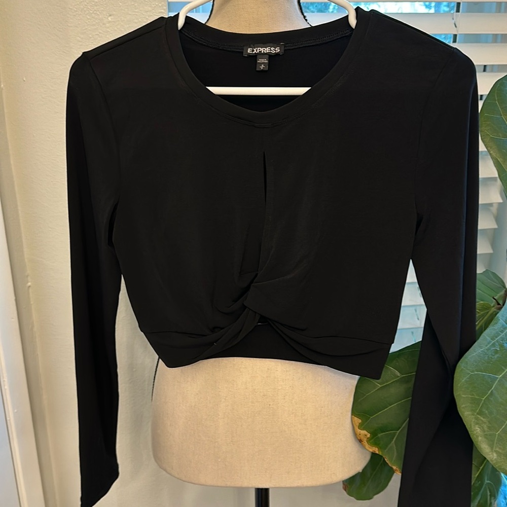 Express Top Twist Front